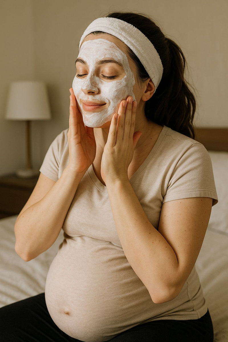 Skincare en el embarazo: lo que sí y lo que no debes usar